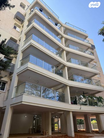 אליהו בית צורי 