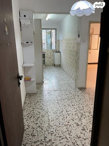 דירה, הפועל המזרחי א', שיכון א', בני ברק