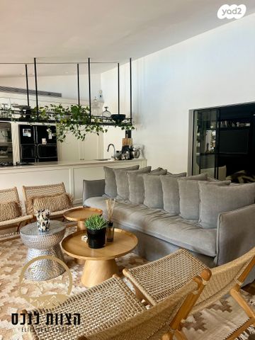 בית פרטי/ קוטג', סביון