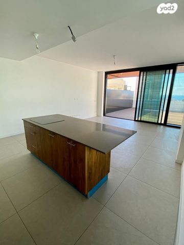 גג/ פנטהאוז, בן יהודה 73, הצפון הישן - דרום, תל אביב יפו