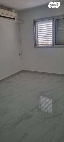 דירה, דרך העמק, מגדל העמק