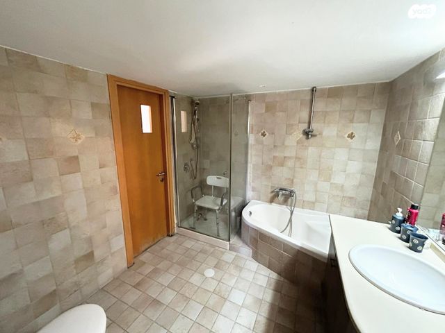 דירה, זאב ז'בוטינסקי, טלביה, קוממיות, ירושלים