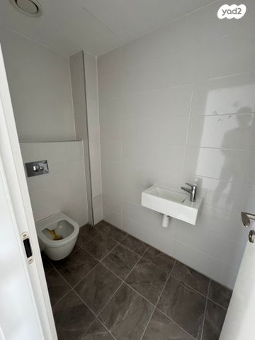 דירה, צפון מערב מרכז העיר, נתניה