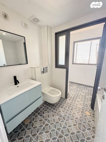 דירה, ירמיהו הלפרין 8, מרכז העיר דרום, נתניה