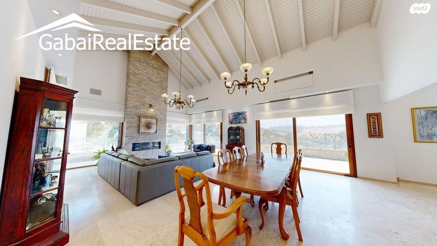 בית פרטי/ קוטג', מבוא הקתרוס, כלי שיר, מעלה אדומים