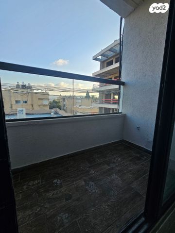 דירה, קרית אתא