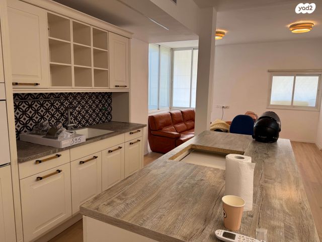 דירה, שדרות העם הצרפתי, שכונת הותיקים, רמת גן