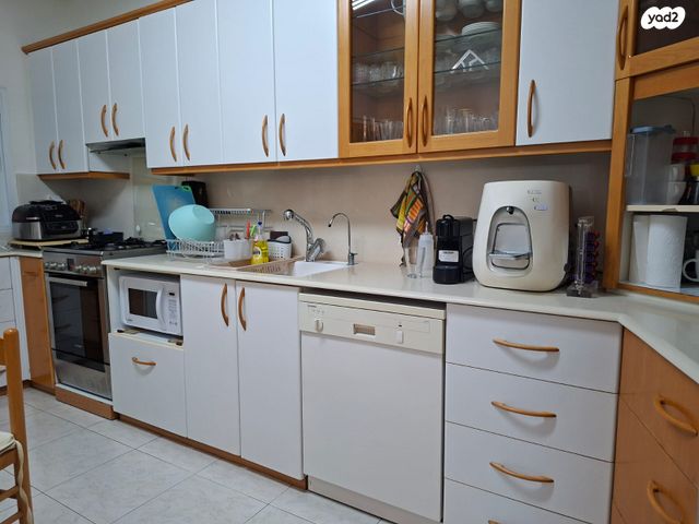 דירה, הל"ה, רעננה