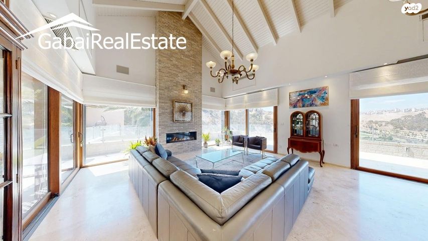 בית פרטי/ קוטג', מבוא הקתרוס, כלי שיר, מעלה אדומים