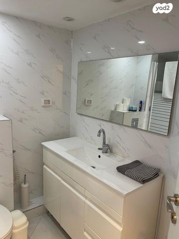 דירה, דרך בן גוריון 99, דרום מערב ותיק, בת ים