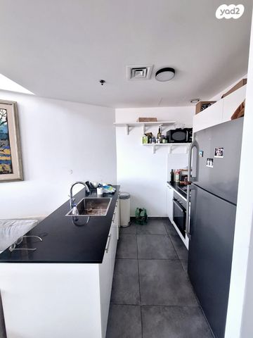 דירה, גרציאני יצחק, גני שרונה, קרית הממשלה, תל אביב יפו