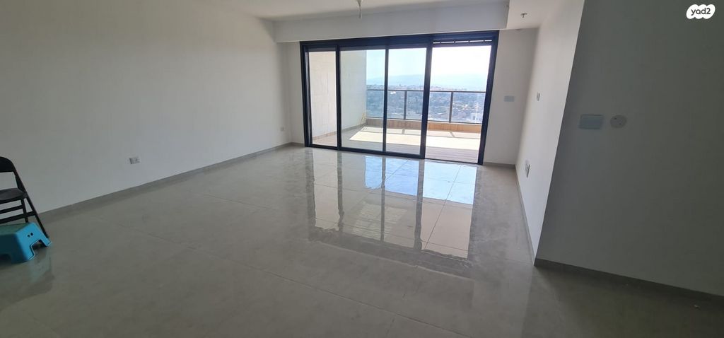 דירה, גבעת אלונים, קרית אתא