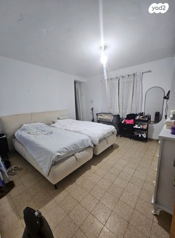 יחידת דיור, שעריים, רחובות