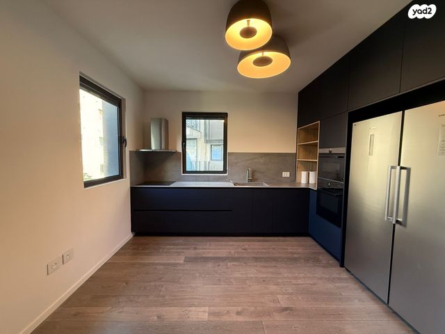 דירה, נחמיה, כרם התימנים, תל אביב יפו