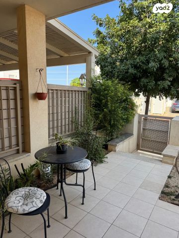 בית פרטי/ קוטג', פרדסיה