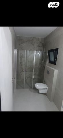 בית פרטי/ קוטג', קרית אתא