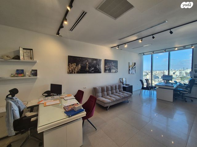 הרב ניסנבאום 37