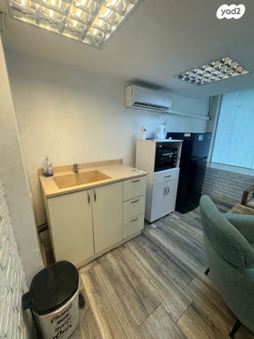 משרדים, ארלוזורוב 22, רמת גן