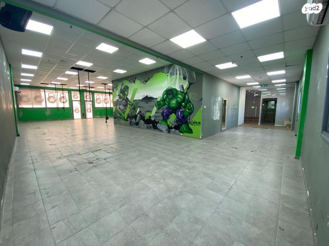 אזור תעשיה א