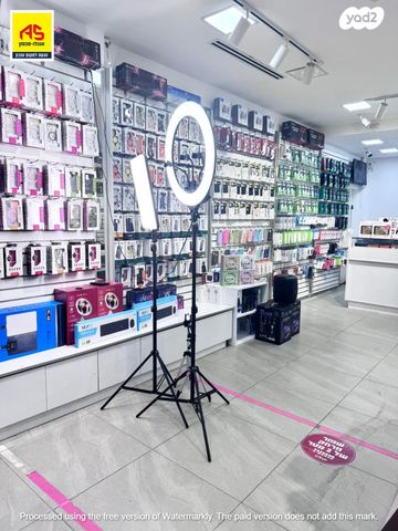 חנויות/ שטח מסחרי