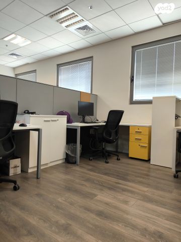 משרדים, כפר סבא