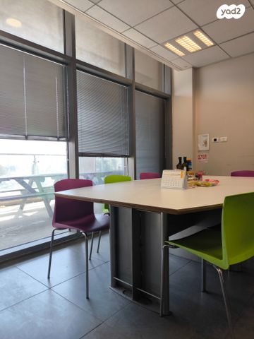 משרדים, כפר סבא