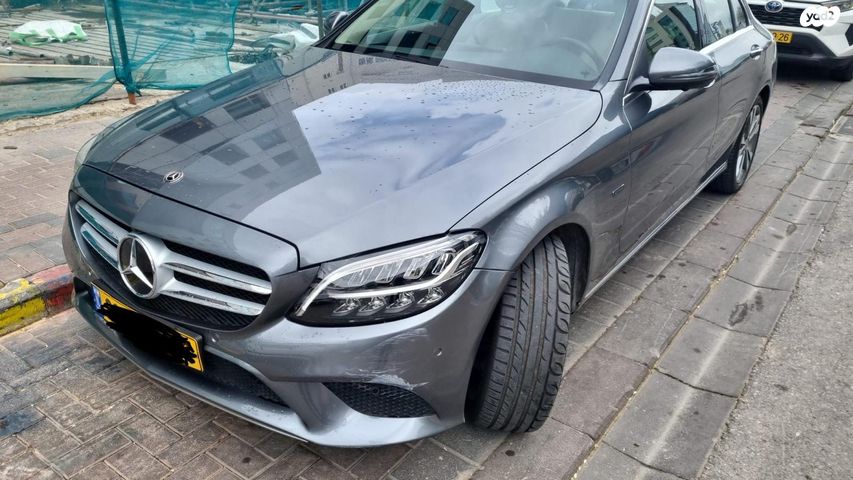 מודעת רכב מרצדס-בנץ C-class
