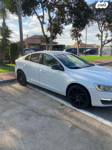 וולוו S60
