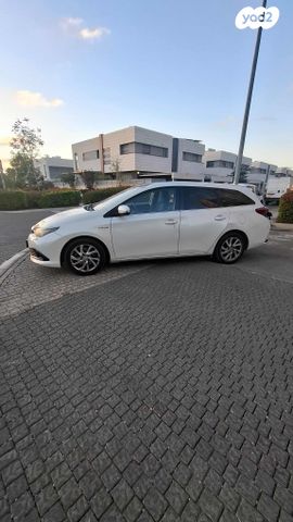 מודעת רכב טויוטה אוריס