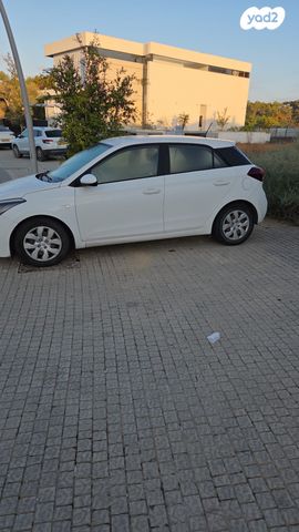 מודעת רכב יונדאי i20