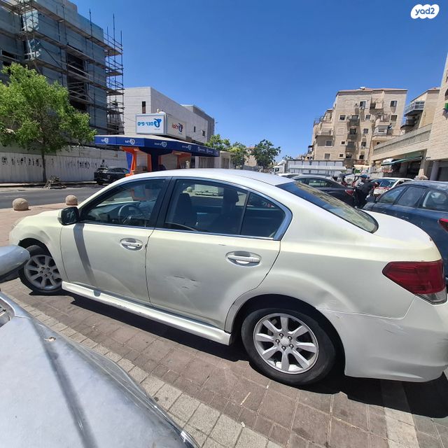 מודעת רכב סובארו B4/לגאסי