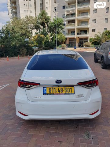 טויוטה קורולה