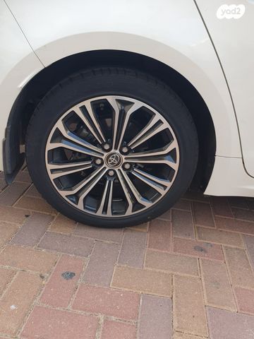 מודעת רכב טויוטה קורולה