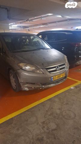 מודעת רכב הונדה FR-V