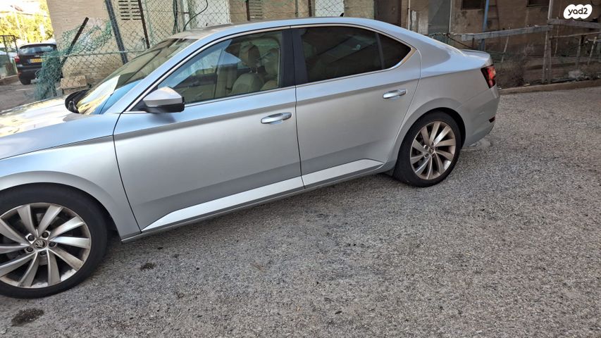 מודעת רכב סקודה סופרב