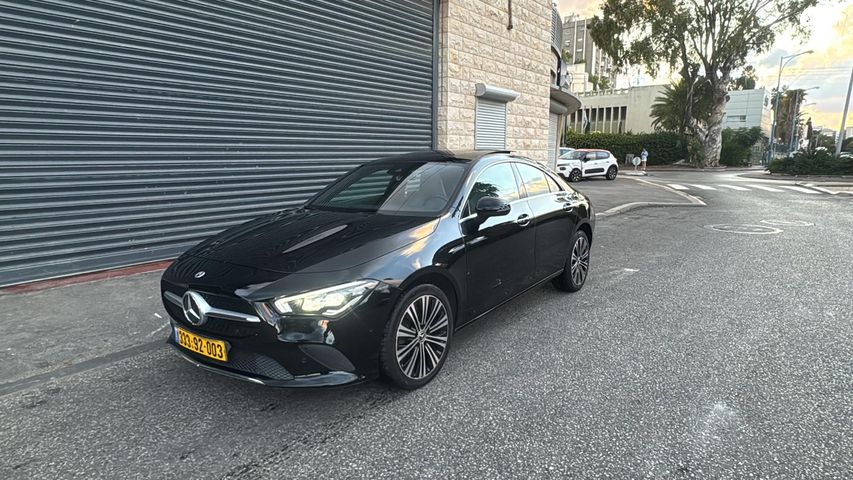 מודעת רכב מרצדס-בנץ CLA