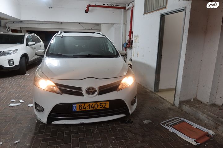 מודעת רכב טויוטה ורסו