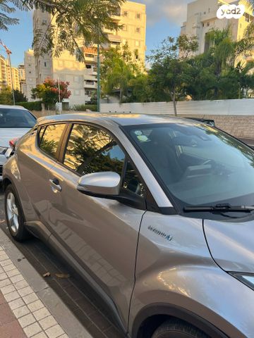 טויוטה C-HR