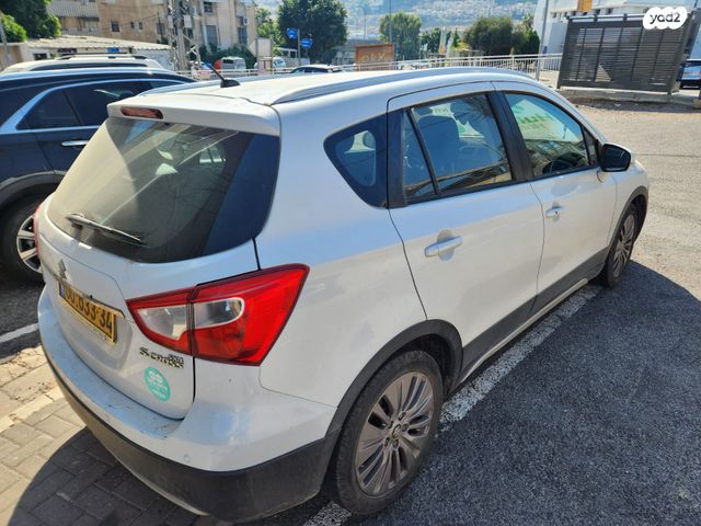 סוזוקי קרוסאובר