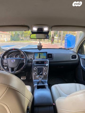 S60 Business אוט׳ 2.0 (245 כ״ס)