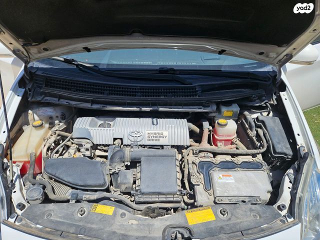 טויוטה פריוס