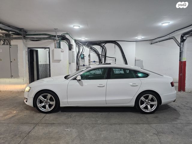 A5 4X4 Luxury אוט׳ פסטבק 4 מק 5 דל 3.2 (265 כ״ס)