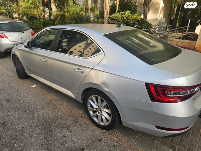 מודעת רכב סקודה סופרב