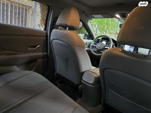 יונדאי אלנטרה