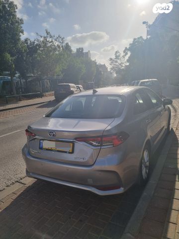 טויוטה קורולה