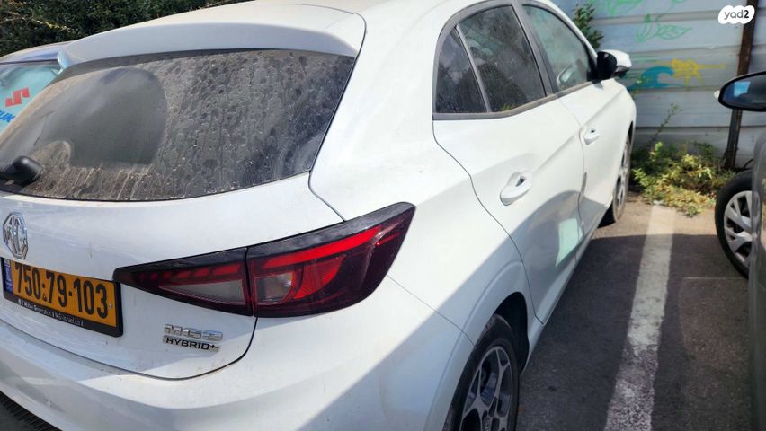 מודעת רכב אם ג'י MG3