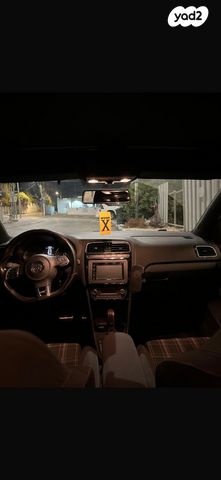 פולקסווגן פולו 