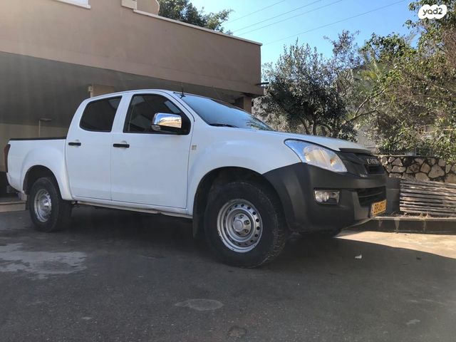 מודעת רכב איסוזו די-מקס