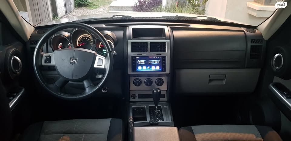 דודג' ניטרו