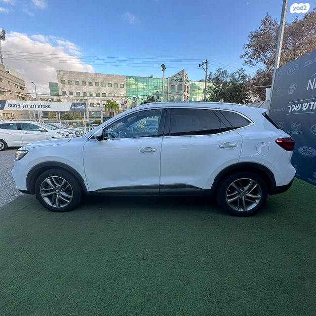 מודעת רכב אם ג'י EHS PHEV 1